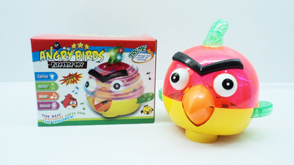 熱銷(xiāo)新品 電動(dòng)萬(wàn)向燈光音樂(lè)憤怒的小鳥(niǎo)，引領(lǐng)模型玩具新潮流